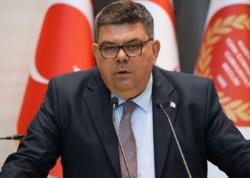 Berova’dan Şenkul’a: Milletvekilliği düşünüyorsanız henüz geç değil