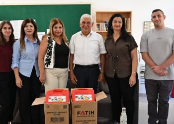 Özçınar, ilköğretim kurumlarına ziyaretlerini sürdürüyor