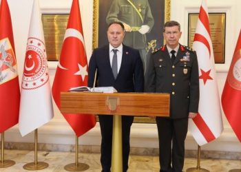 Öztürkler Korgeneral İnaltekin ile Tümgeneral Bilir’i ziyaret etti