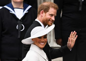 Kraliyetten Harry ve Meghan’a resmi sınır: Sade vatandaş muamelesi görecekler
