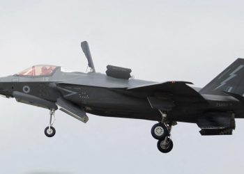 Almanya ilk F-35 savaş uçağını ABD’de teslim aldı