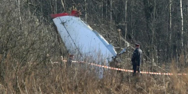Rusya’da Tu-95 tipi askeri uçak düşmesi sonucu 6 kişi öldü