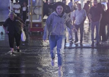 Ankara’da gök gürültülü sağanak etkili oldu