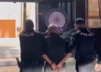 Kira anlaşmazlığında kiracısının iş yerine zarar verdi, gözaltına alındı