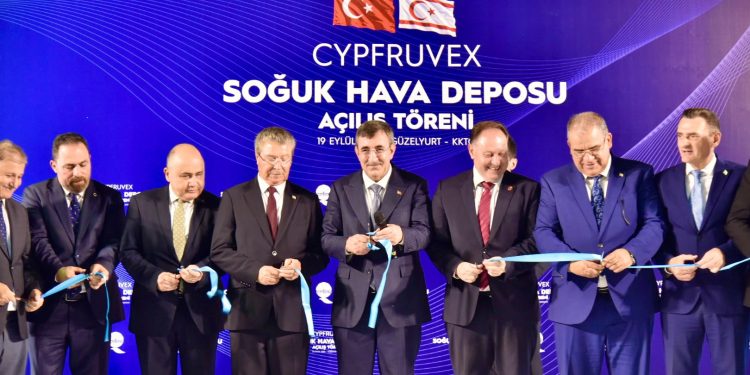 Cypfruvex’in 15 bin tonluk soğuk hava deposu hizmette
