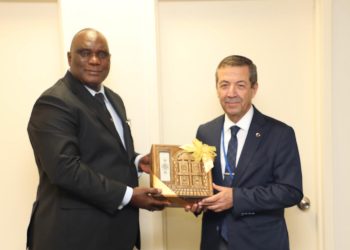 Ertuğruloğlu, Gambiya Dışişleri Bakanı Njie ile görüştü