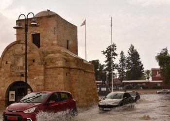 Meteoroloji, bugün saat 12.00’den 17.00’ye kadar kuvvetli yağış uyarısı yaptı