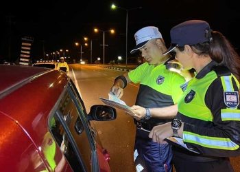 Bir günde 360 sürücü rapor edildi, 21 araç trafikten men edildi