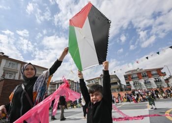 Ankara’da uçurtmalar Gazzeli çocuklar için havalandı