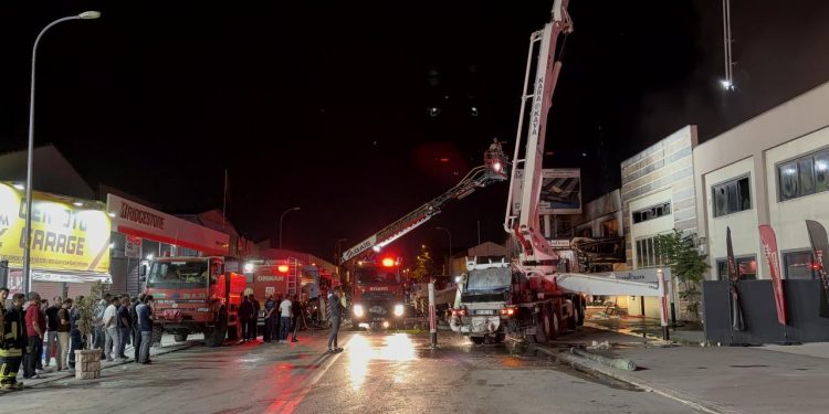 Eskişehir’de iş yerinde çıkan yangın söndürüldü