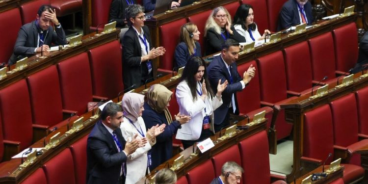 TBMM Başkanı Kurtulmuş AP Başkanları Konferansı’nda Rum temsilcinin iddialarına sert Tepki: Kıyamete kadar Kıbrıs Türk halkı, Kıbrıs Adası’nda eşit yurttaşlar olarak yaşamaya devam edeceklerdir