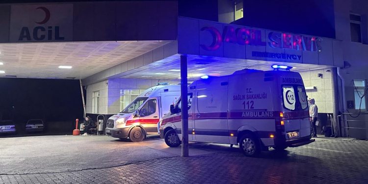 İzmir’de 80 işçi gıda zehirlenmesi nedeniyle hastanelere başvurdu