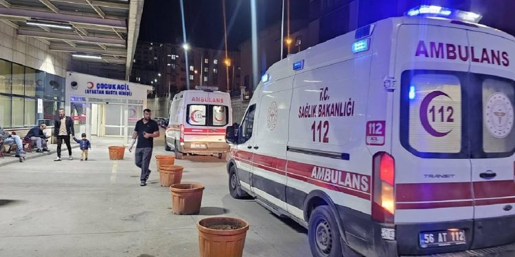 Siirt’te gıda zehirlenmesi şüphesiyle hastaneye kaldırılan kişi sayısı 88’e yükseldi