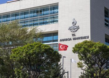 26 siyasi parti hakkında suç duyurusunda bulunulacak