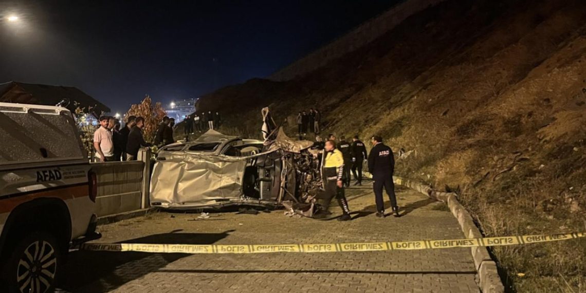 Şarampole devrilen araç takla attı: 2 ölü, 2 yaralı