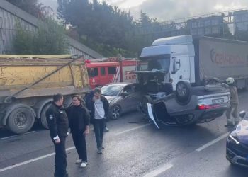 Bağcılar’da zincirleme kaza: Yaralılar var