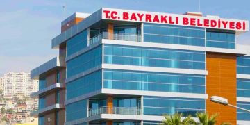 Bayraklı Belediyesi’ne rüşvet soruşturmasında 15 kişi tutuklandı