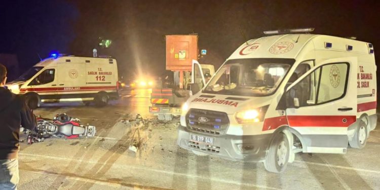 Bursa’da motosikletle kamyonet çarpıştı: 1 ölü