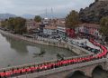 Çorum Cumhuriyet coşkusu: 103. yılda 103 metrelik bayrakla yürüdüler