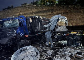 Elazığ’da 3 tır zincirleme kazaya karıştı