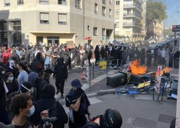 Fransa’da eylemler nedeniyle liselerde eğitime bu hafta ara verildi