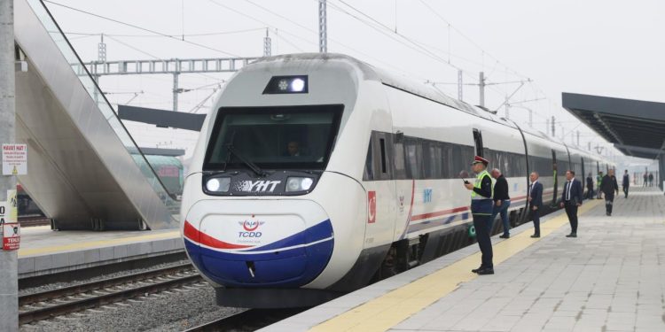 Edirne’de “hızlı tren” heyecanı