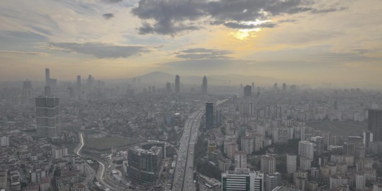 İstanbul’da hava kirliliği arttıkça hastane başvuruları da artıyor