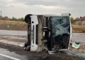 Kırıkkale’de işçileri taşıyan midibüs devrildi: 14 yaralı