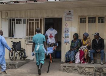 Ebola bilançosu: Can kaybı 4’bini geçti