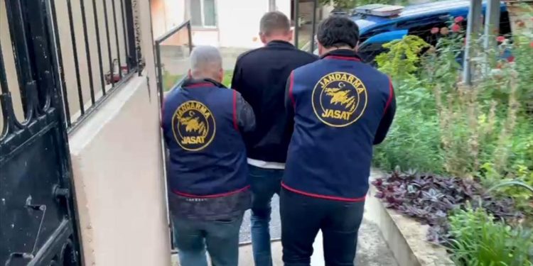 Nevşehir merkezli dolandırıcılık operasyonunda 12 kişi yakalandı