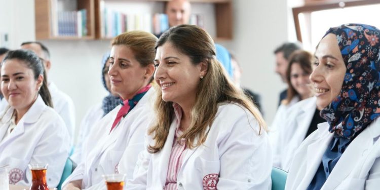 Öğretmenler Günü yurt genelinde etkinliklerle kutlanacak