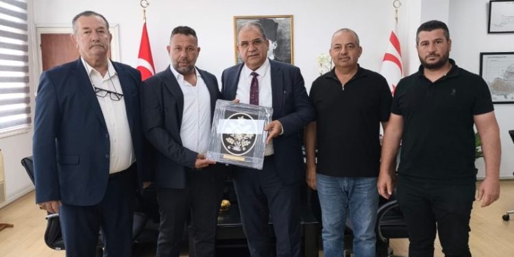 Sucuoğlu, Kıbrıs Türk Çiftçiler Birliği heyetini kabul etti