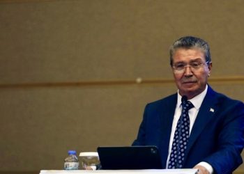 Üstel: Bu topraklarda bayrağımız inmeyecek, ezanımız susmayacak