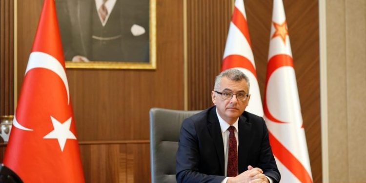 Erhürman: “Karma evliliklerden doğan çocukların yurttaşlığı insan hakları ve ayrımcılık yasağı sorunudur”