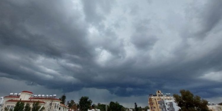 Meteoroloji’den 12.00-17.00 saatleri için sağanak uyarısı