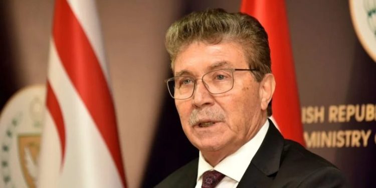 Başbakan Üstel: Kıbrıs Türk halkı tehditlerle, silahlanmayla ve tarihi çarpıtan söylemlerle haklarından vazgeçirilemez