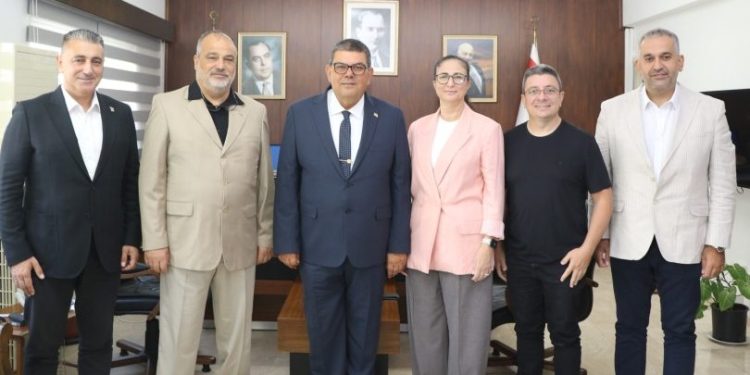 Berova, İşverenler Sendikası heyetini kabul etti