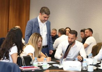UBP’nin LTB Başkan adayı Aktunç, UBP meclis adaylarıyla buluştu