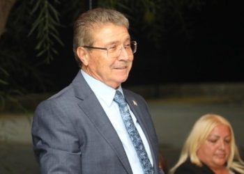 Üstel: Sizin işiniz konuşmak, bizim işimiz çalışmak