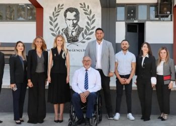 Nilden Bektaş Erhürman, engelli bireyler için okullarda yapılan düzenlemeleri inceledi