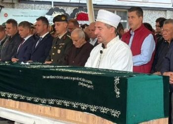 Gemi faciasında hayatını kaybeden Orhan Bekret toprağa verildi