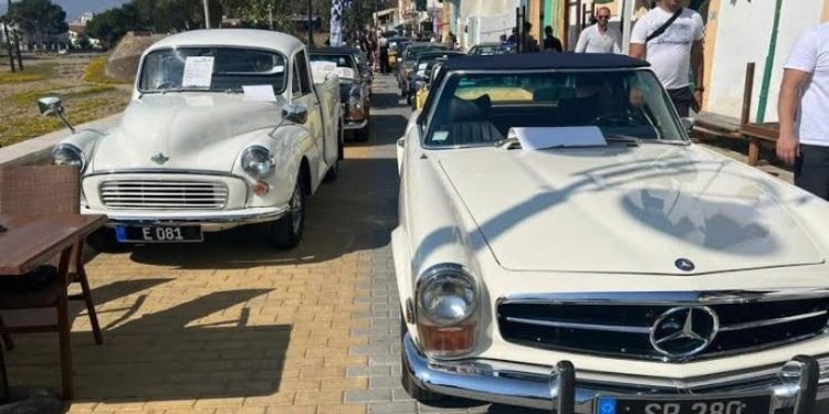 Klasik otomobiller cumartesi Zahra Sokak’ta sergilenecek