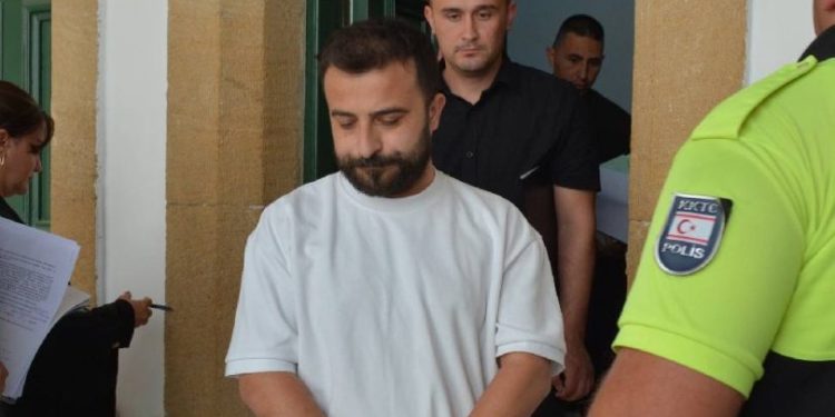 Müşteriden tahsil ettiği 2 bin doları şirkete teslim etmedi: 9 ay hapse mahkûm edildi