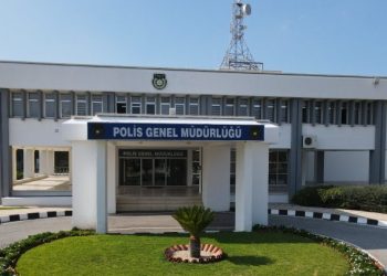 İskele’de market çalışanına bıçak gösterip şarap çaldı: Toplam 4 alkollü şahıs tutuklandı