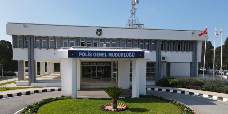 İskele’de market çalışanına bıçak gösterip şarap çaldı: Toplam 4 alkollü şahıs tutuklandı