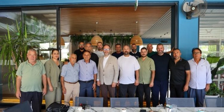 Sadıkoğlu, Muhtarlar Günü’nde muhtarlarla bir araya geldi