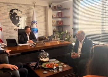 Albayrak, Çatalköy-Esentepe Belediyesini ziyaret etti