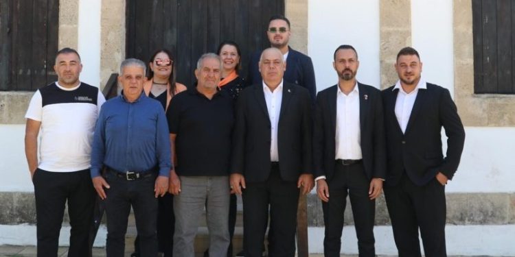 Albayrak’tan Çatalköy-Esentepe muhtarlarına ziyaret: “Muhtarını dinlemek, halkını dinlemektir!”