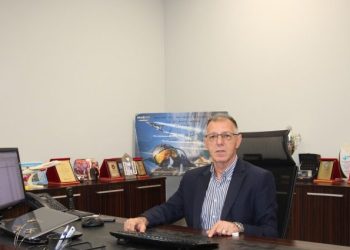 Özçelik: “Hava trafik kontrolörleri gökyüzündeki uçuş emniyetinin görünmez kahramanlarıdır”