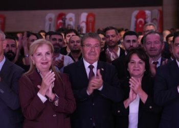 Üstel, gençlere yönelik 10 destek paketini açıkladı
